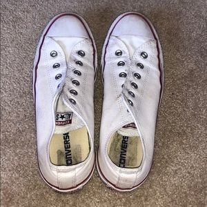 White Lowtop Converse